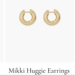 Kendra Scott Mikki Huggie Earrings in brush gold